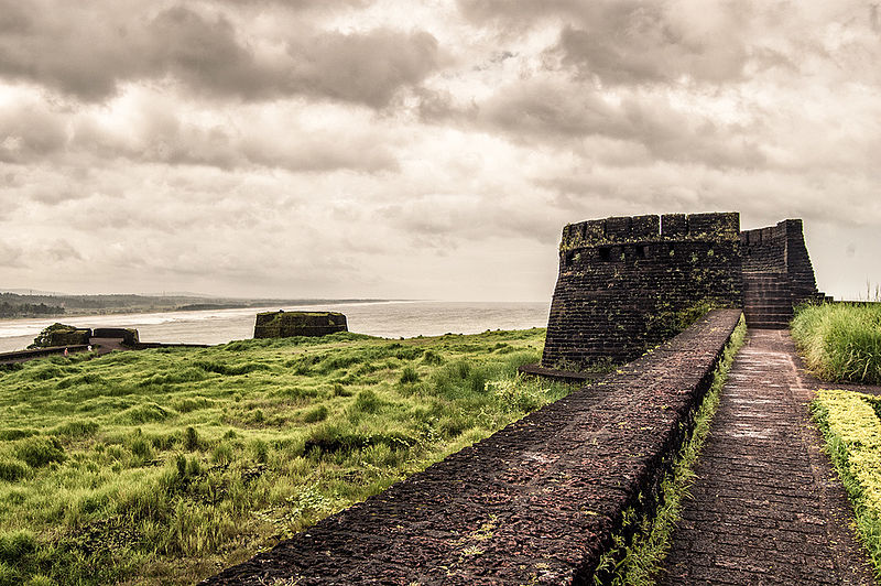 800px-Bekal_Fort_Kasargod