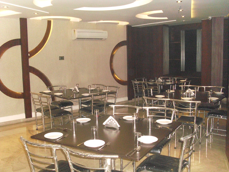 hotel mani ram palace  restaurant 2